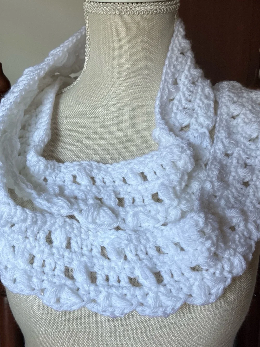 White Handmade Basketweave Eyelet Crochet Fringe Scarf - NEW